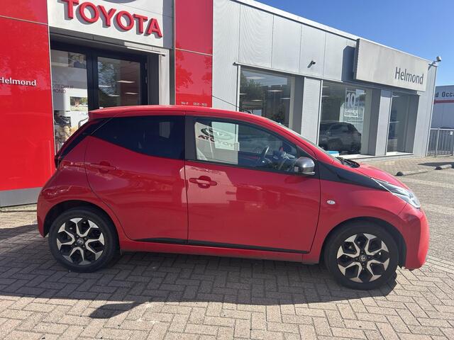 Toyota AYGO 1.0 VVT-i x-joy | Carplay | Mooie uitvoering | Perfect onderhouden