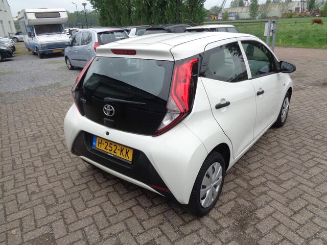Toyota AYGO 1.0 VVT-i x-fun Airco, Bluetooth
