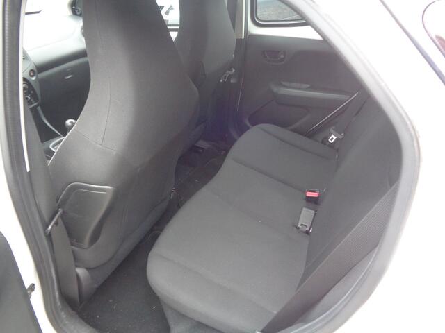 Toyota AYGO 1.0 VVT-i x-fun Airco, Bluetooth