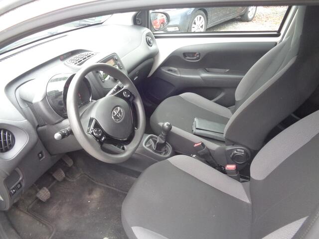 Toyota AYGO 1.0 VVT-i x-fun Airco, Bluetooth