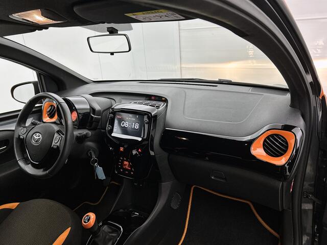 Toyota AYGO 1.0 VVT-i TeamNL | Bluetooth | JBL | Climate Control | LMV |