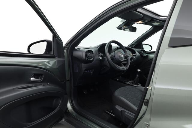 Toyota AYGO X 1.0 VVT-i MT Envy | Rijklaar! | Orig. NL | Soft Top | JBL Audio | NAV+App.Connect | Camera | Adapt. Cruise | 18'' | LaneAssist | Climate V