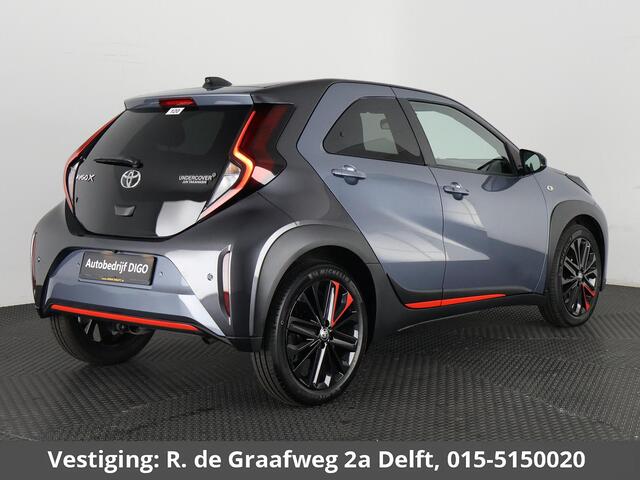 Toyota AYGO X 1.0 VVT-i S-CVT Undercover Jun Takahashi | JBL-Audio | Stoelverwarming | Parkeersensoren voor & achter |