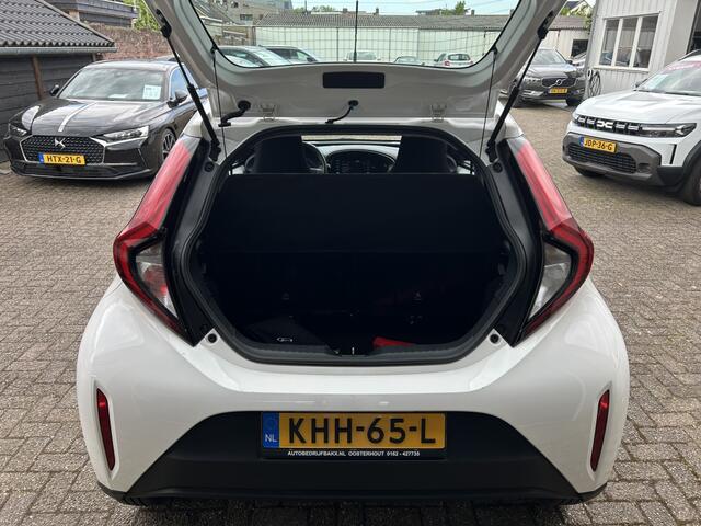 Toyota AYGO X 1.0 VVT-i Play AUTOMAAT