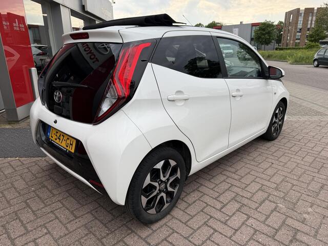 Toyota AYGO 1.0 VVT-i x-joy cabrio