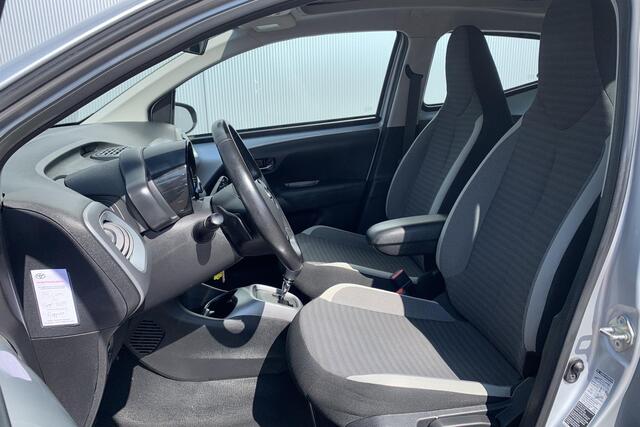 Toyota AYGO 1.0 VVT-i x-play | Cabrio | Camera | Airco | Navigatie