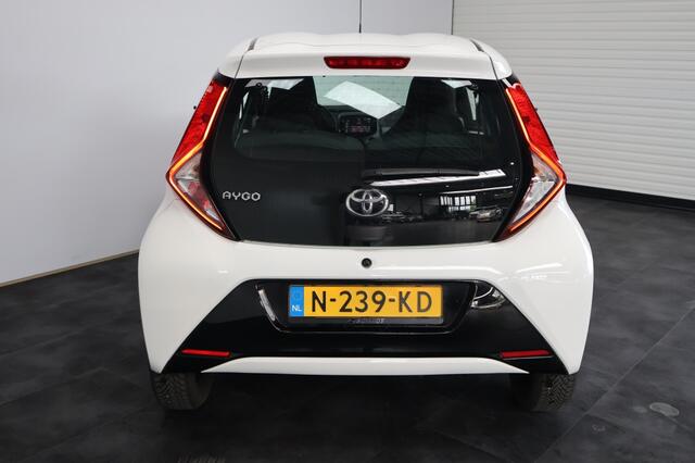 Toyota AYGO 1.0 VVT-i x-play | Airco | Carplay | Camera