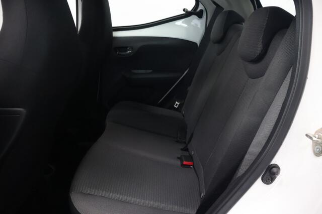 Toyota AYGO 1.0 VVT-i x-play | Airco | Carplay | Camera