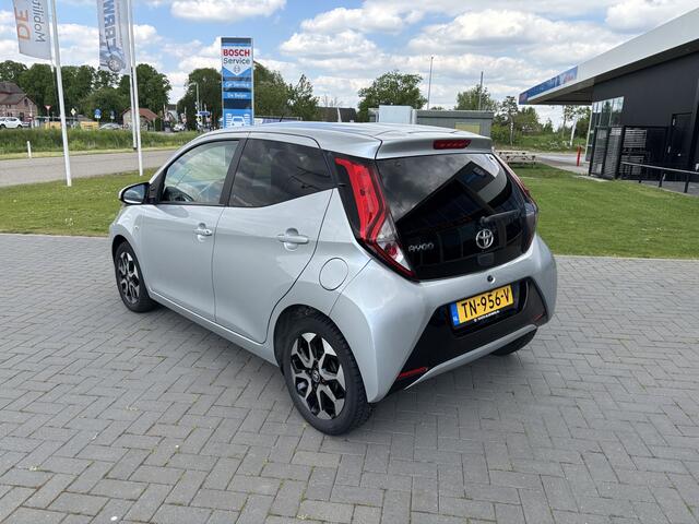 Toyota AYGO 1.0 VVT-i x-first Carplay I Camera I All season