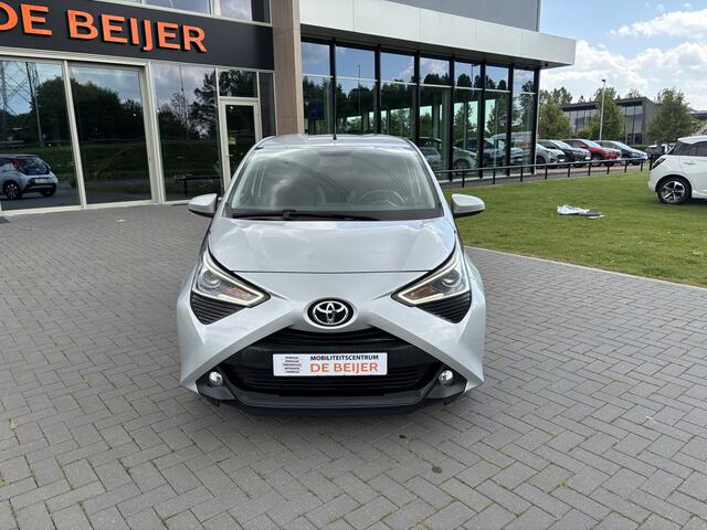 Toyota AYGO 1.0 VVT-i x-first Carplay I Camera I All season