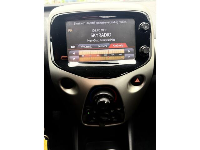 Toyota AYGO 1.0 VVT-i x-cite * 136.404 Km * Airco * Led * Sportvelgen *