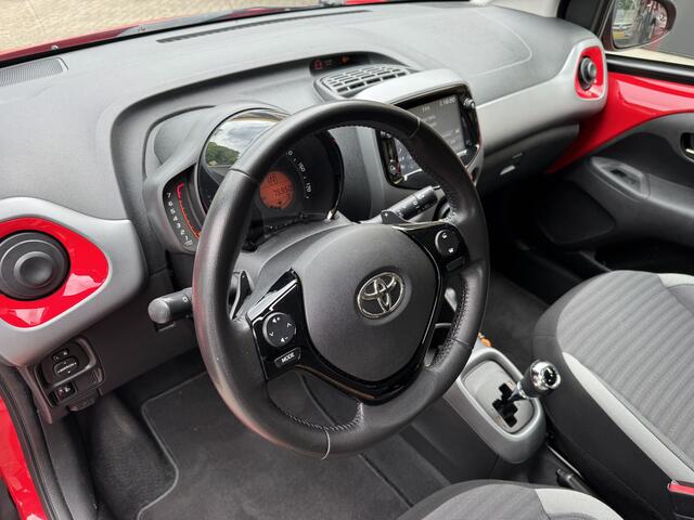 Toyota AYGO 1.0 VVT-i x-joy Automaat Airco Camera Carplay