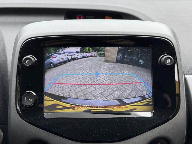 Toyota AYGO 1.0 VVT-i x-joy Automaat Airco Camera Carplay