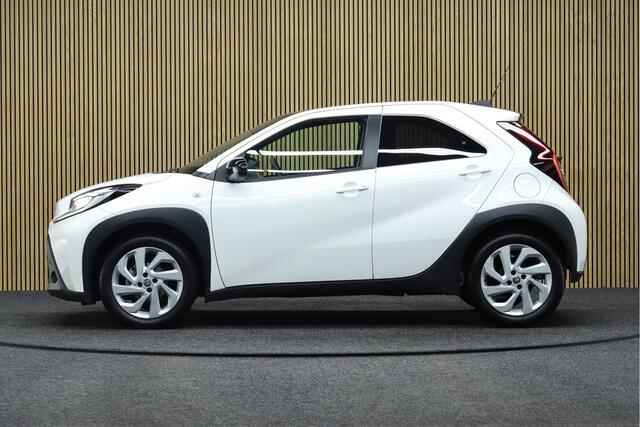 Toyota AYGO X 1.0 VVT-i MT first | Adaptive-cruise | Camera | Clima | Maps Navigatie | Apple Carplay & Android Auto | Stoelverwarming | LM Velgen
