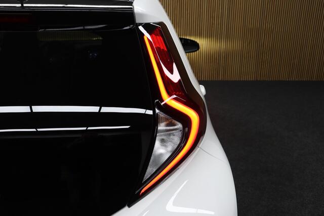 Toyota AYGO X 1.0 VVT-i MT first | Adaptive-cruise | Camera | Clima | Maps Navigatie | Apple Carplay & Android Auto | Stoelverwarming | LM Velgen