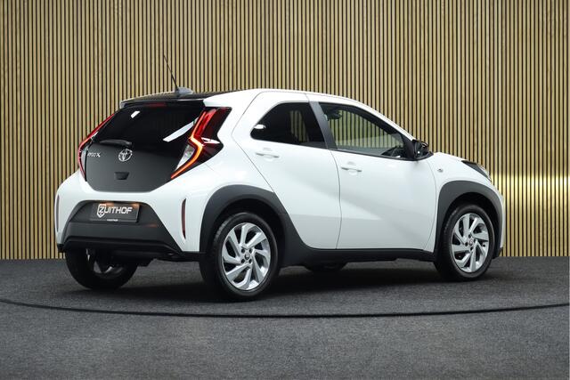 Toyota AYGO X 1.0 VVT-i MT first | Adaptive-cruise | Camera | Clima | Maps Navigatie | Apple Carplay & Android Auto | Stoelverwarming | LM Velgen