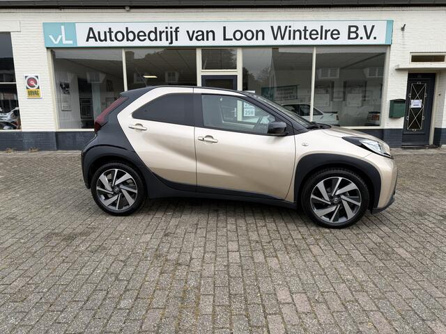 Toyota AYGO X 1.0 VVT-i S-CVT Premium Stoelverwarming, Navigatiesysteem