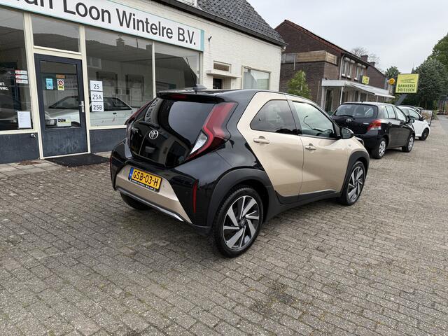 Toyota AYGO X 1.0 VVT-i S-CVT Premium Stoelverwarming, Navigatiesysteem