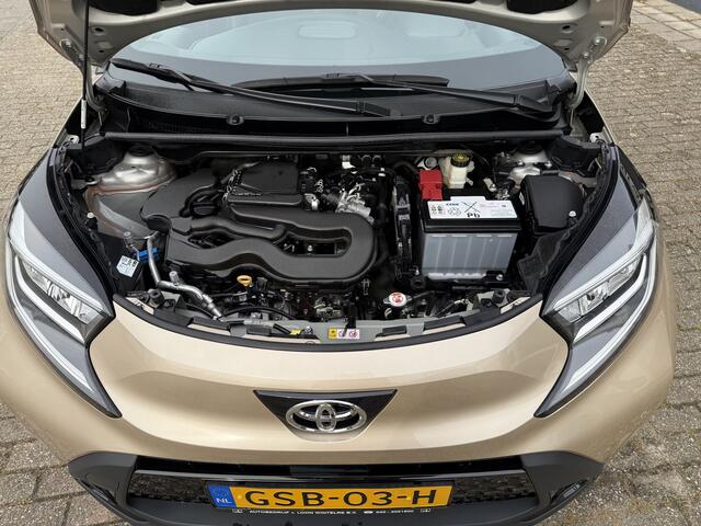 Toyota AYGO X 1.0 VVT-i S-CVT Premium Stoelverwarming, Navigatiesysteem