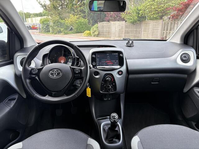 Toyota AYGO 1.0 VVT-i x-play | Airco Apple | Carplay/Android Auto