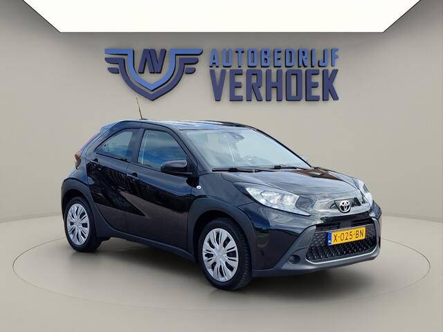 Toyota AYGO X 1.0 VVT-i MT Play NL Auto - All Season Banden - Carplay