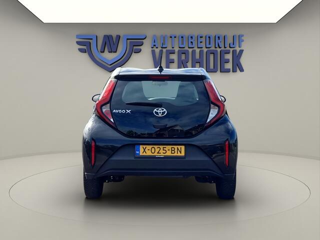 Toyota AYGO X 1.0 VVT-i MT Play NL Auto - All Season Banden - Carplay