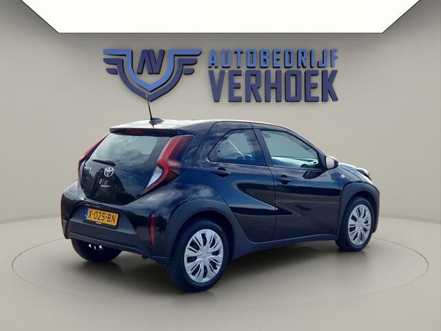 Toyota AYGO X 1.0 VVT-i MT Play NL Auto - All Season Banden - Carplay
