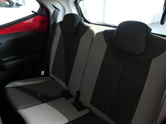 Toyota AYGO 1.0 VVT-i x-play - Camera - Airco - Bluetooth