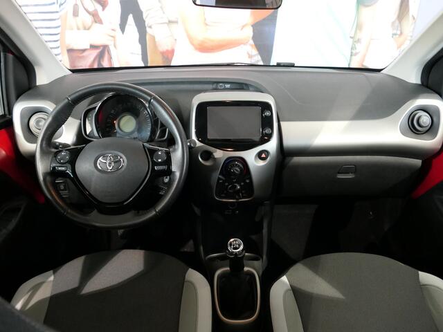 Toyota AYGO 1.0 VVT-i x-play - Camera - Airco - Bluetooth