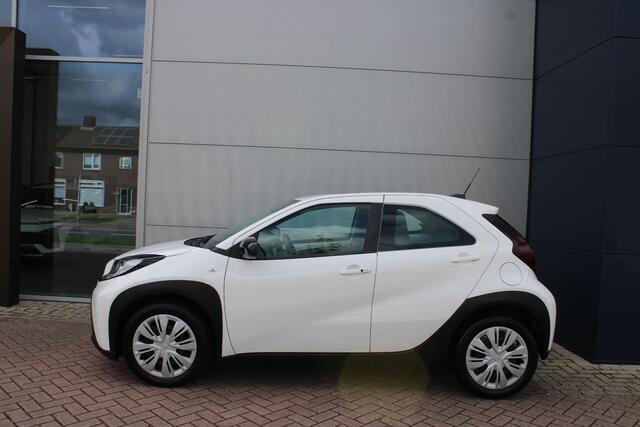 Toyota AYGO X 1.0 VVT-i S-CVT Automaat first Airco Camera Carplay Zeer mooi