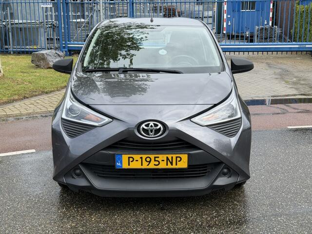 Toyota AYGO 1.0 VVT-i x-fun