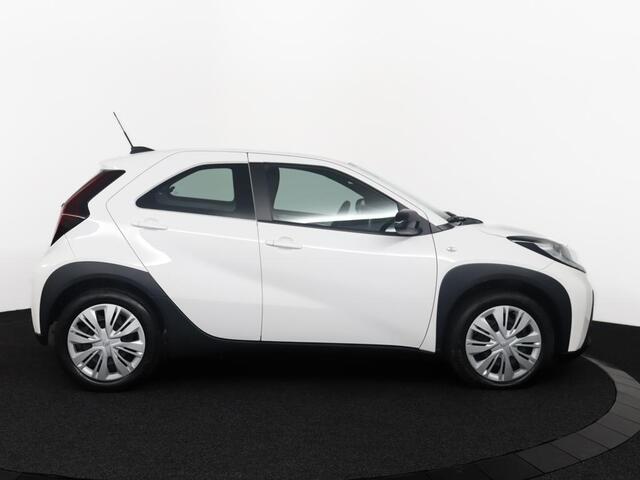 Toyota AYGO X 1.0 VVT-i MT Play | Apple carplay & Android Auto | Airconditioning | Achteruitrijcamera |