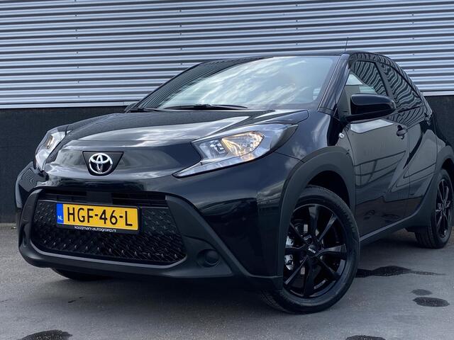 Toyota AYGO X 1.0 VVT-i S-CVT Play Automaat, Achteruitrij camera, adaptieve cruise control, start/stop systeem, NL-auto, zeer lage KM stand & automaat!