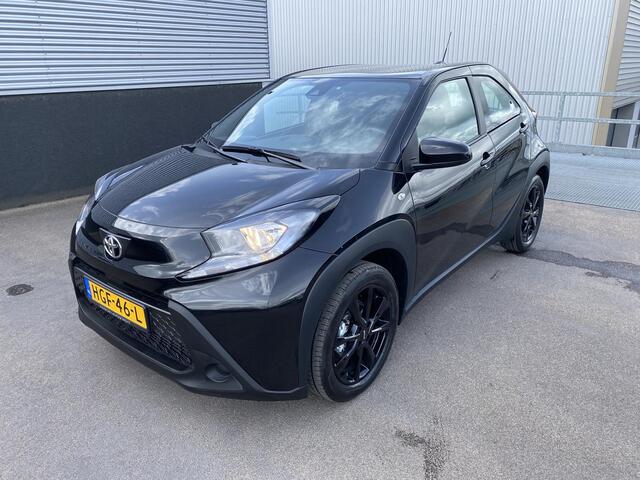 Toyota AYGO X 1.0 VVT-i S-CVT Play Automaat, Achteruitrij camera, adaptieve cruise control, start/stop systeem, NL-auto, zeer lage KM stand & automaat!
