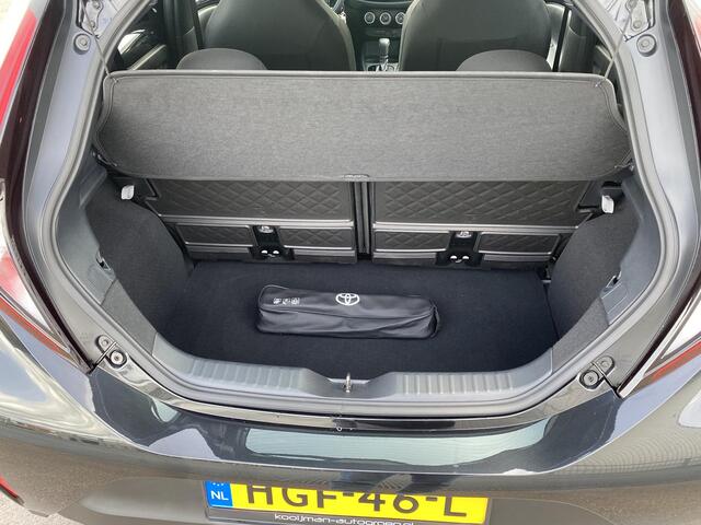 Toyota AYGO X 1.0 VVT-i S-CVT Play Automaat, Achteruitrij camera, adaptieve cruise control, start/stop systeem, NL-auto, zeer lage KM stand & automaat!