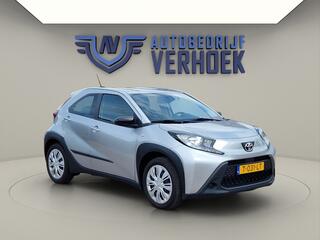 toyota-aygo-x-1.0-vvt-i-mt-play-tre