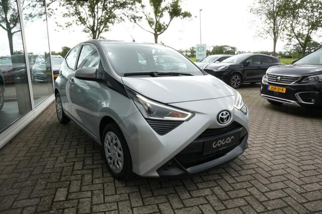 Toyota AYGO 1.0-VVT-i X-Play