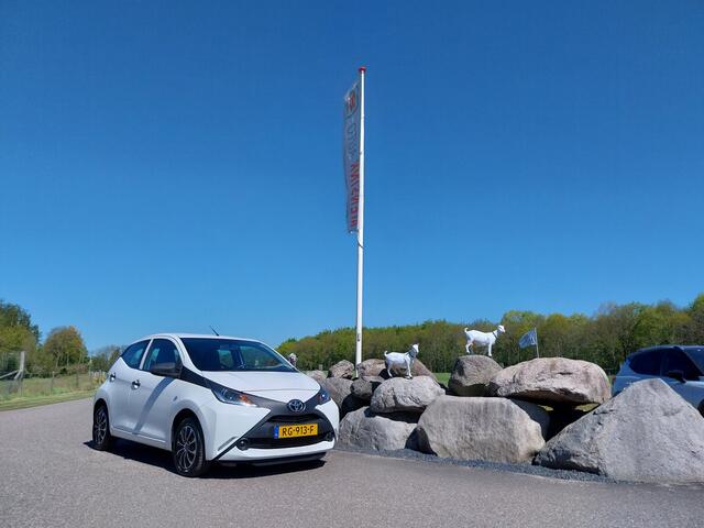 Toyota AYGO 1.0 VVT-i x-fun 1e EIGENAAR LED AIRCO