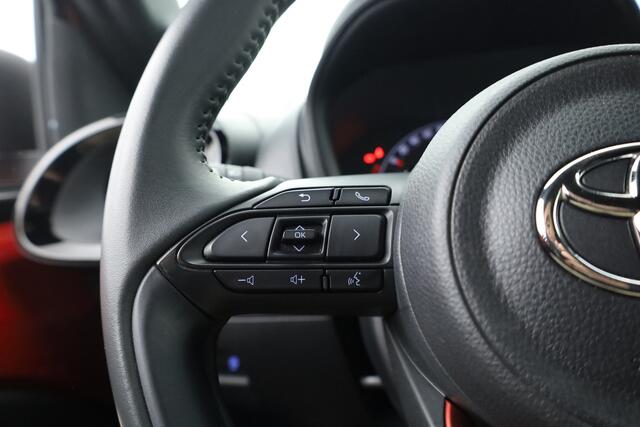 Toyota AYGO X 1.0 VVT-i MT Envy | Rijklaar! | Navi | Apple CarPlay | Adapt. Cruise | Camera | 18''