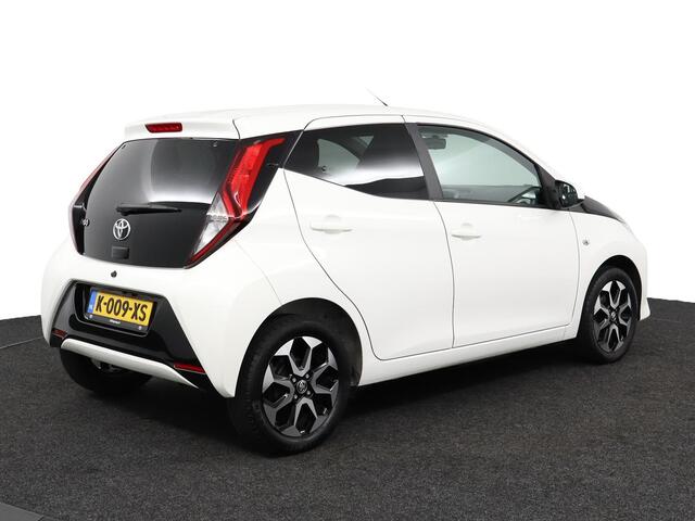 Toyota AYGO 1.0 VVT-i x-joy | Climate control | DAB+ | Camera | Apple Carplay/Android Auto |