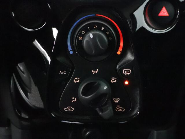 Toyota AYGO 1.0 VVT-i X-Joy Pack | Apple Carplay & AndroidAUTO | Lichtmetalen velgen | Privacy Glass |