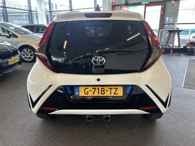 Toyota AYGO 1.0 VVT-i x-play limited Sport | Apple carplay | Achteruitrijcamera | Airco | Sportuitlaat | Begrenzer