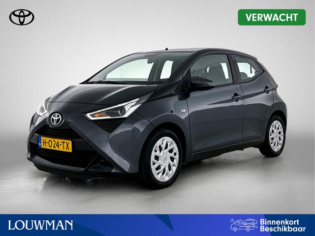 Toyota AYGO 1.0 VVT-i x-play | Dealer onderhouden | Apple CarPlay/Android Auto | achteruitrijcamera | Airco | Onderweg-naar-dealer