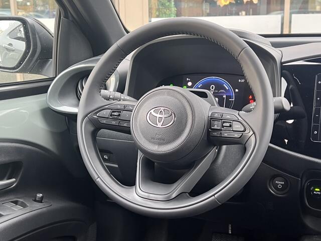 Toyota AYGO X Hybrid 115 pulse Bi-Tone |