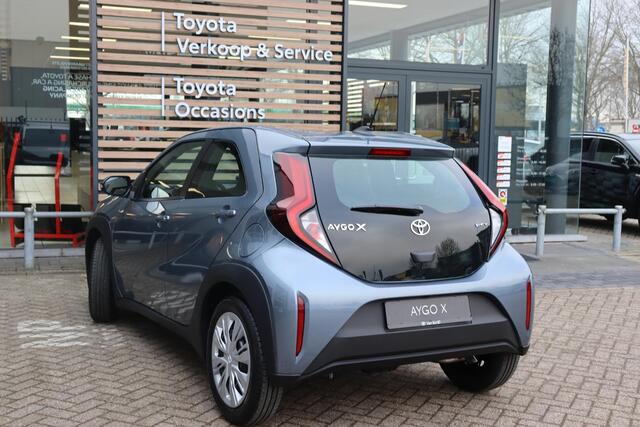 Toyota AYGO X Hybrid 115 Play Nieuw en in juni leverbaar met ¤1.500,- inruilpremie!!