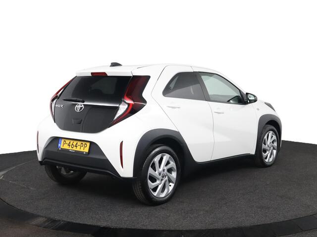 Toyota AYGO X 1.0 VVT-i MT first | Apple Carplay/Android Auto | Parkeercamera | Climate Control |