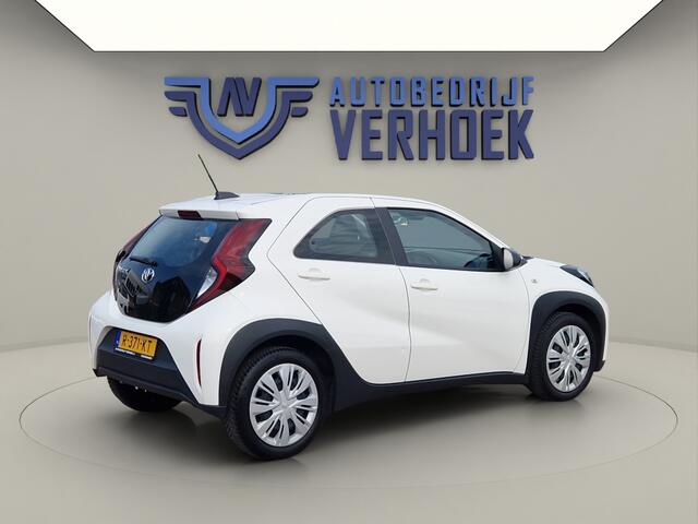 Toyota AYGO X 1.0 VVT-i MT Play NL Auto - All Season Banden - Carplay