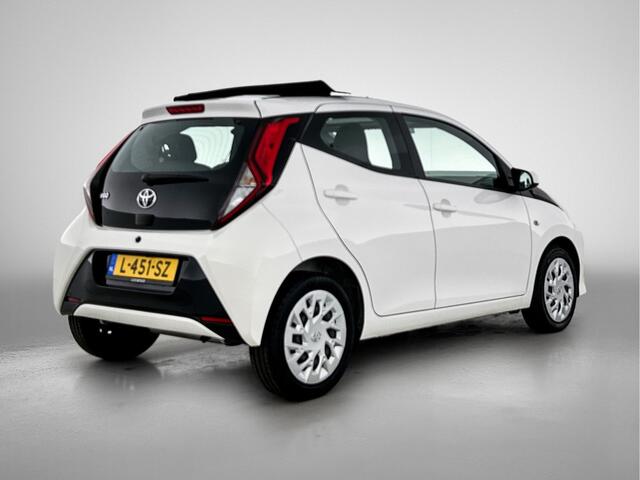 Toyota AYGO 1.0 VVT-i x-play | NL dealeronderhouden | Elektrisch vouwdak |