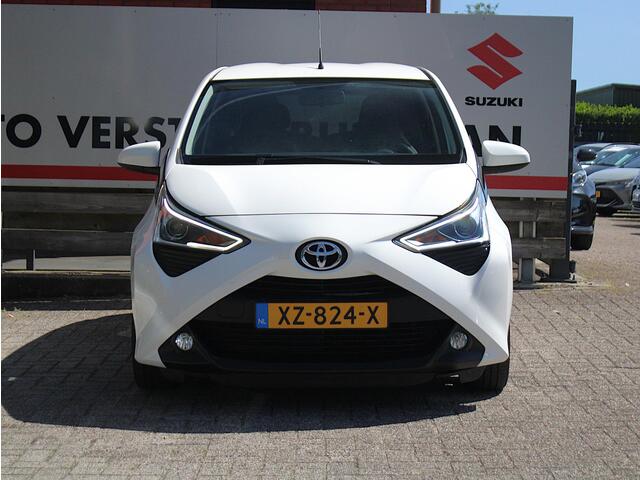 Toyota AYGO 1.0 VVT-i x-joy Achteruitrijcamera, Dimlichten Automatisch, Bluetooth,