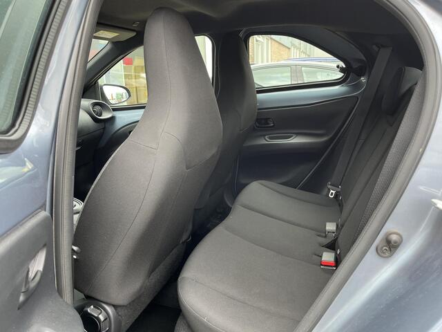 Toyota AYGO X 1.0 VVT-i S-CVT Play